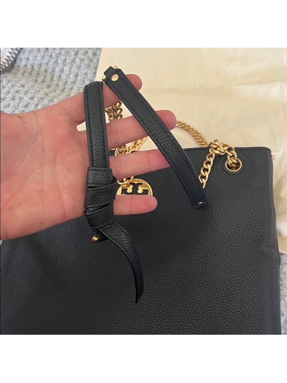 Tory Burch Everly Swingpack - Picture 7 of 13